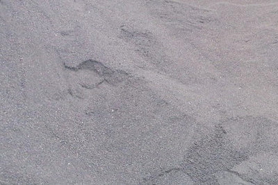 Körnung 0-2 mm -- schwarzer Sand - Zierkiese.de